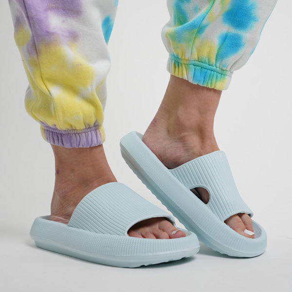 Best Shoes For Tired and Swollen Feet